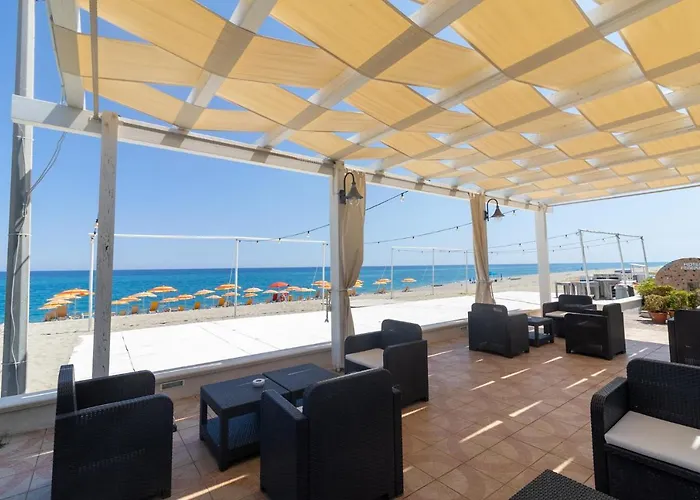 Federica 里亚切滨海